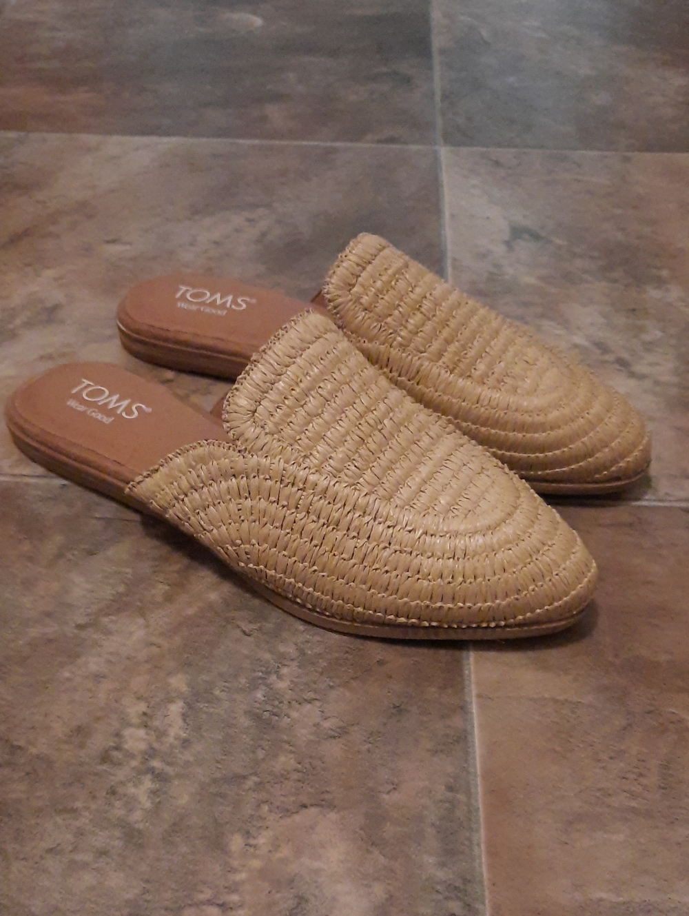 Toms Jade Raffia Mules, Almond Colored, Size 8